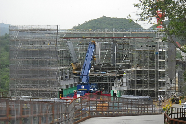 株式会社田口組|私達は高知県に本社がある橋梁工事、PC橋梁上部工事に関わる鳶作業に強みを持つ重量鳶のプロフェッショナル集団です